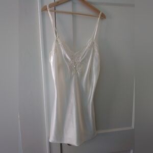 Vintage Victoria Secret Gold Lable Ivory Satin Slip Nightgown Size Large